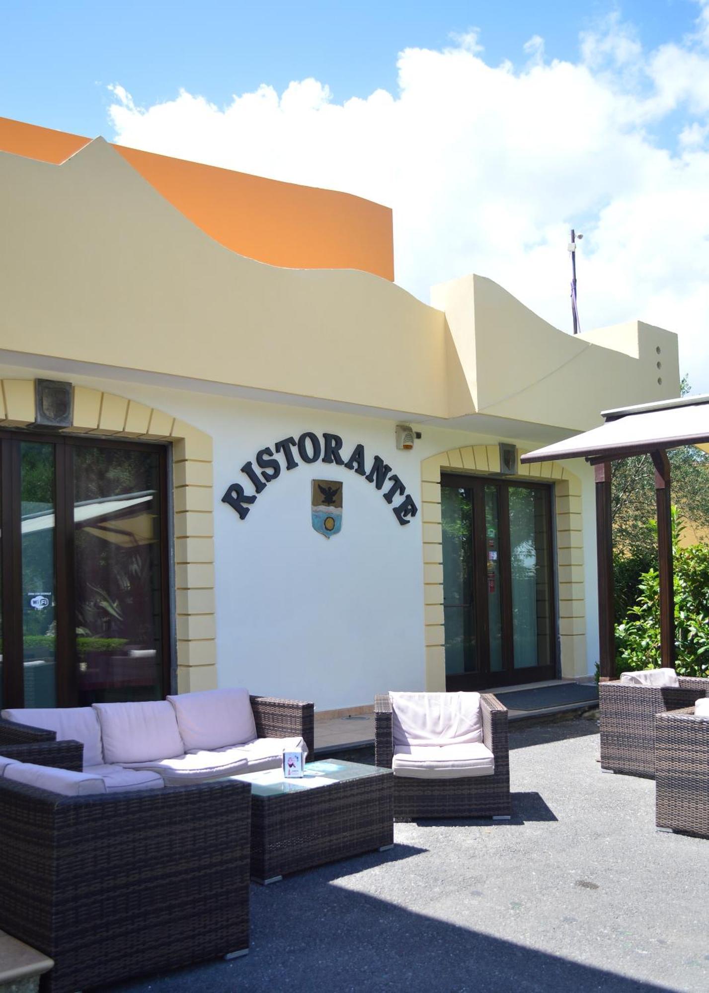 סרנו Hotel Il Cavaliere מראה חיצוני תמונה