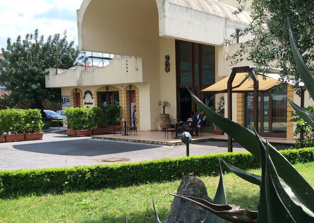 סרנו Hotel Il Cavaliere מראה חיצוני תמונה