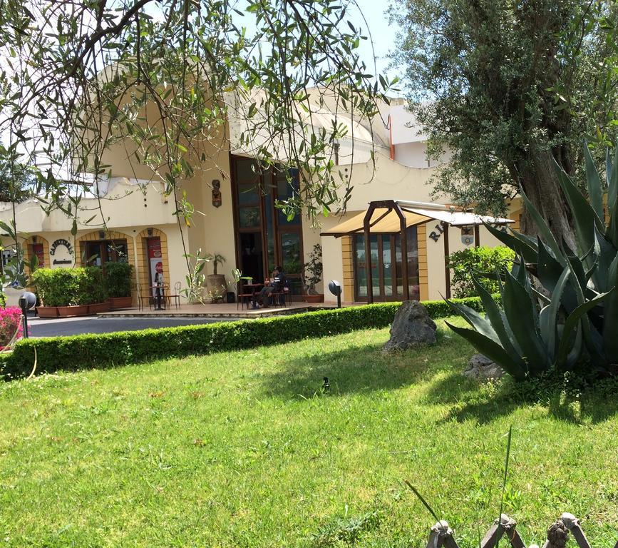 סרנו Hotel Il Cavaliere מראה חיצוני תמונה